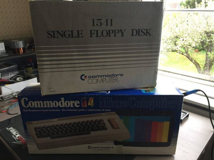 Test to see if floppy drive is ready. Use in batch files.