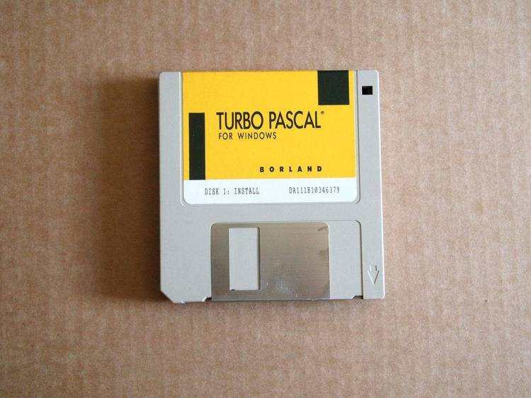 Borland's announcement of Turbo Pascal for Windows.