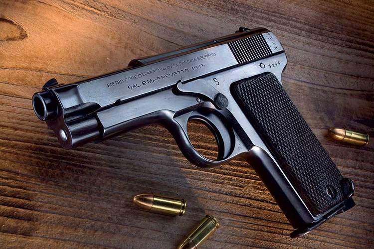 Tune up the Beretta handgun. Modification makes this gun more accurate.