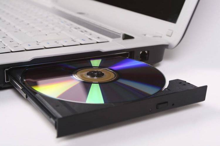 Info on buying (or not buying) CD-ROM drives.
